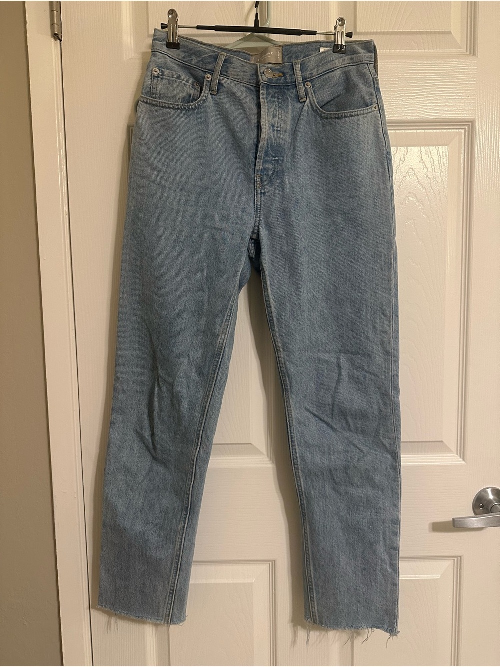Everlane 90s Cheeky Jean in light blue denim